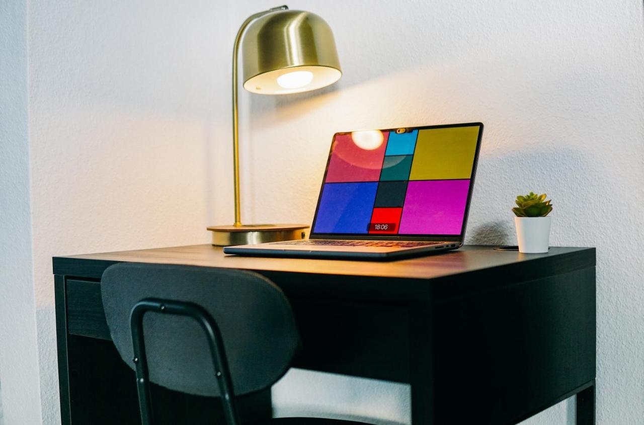 Nespresso Netflix Work Appartment - 24H Check-In Bielefeld Exteriör bild